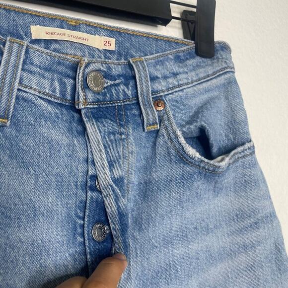 Levi's Womens Jeans Size 25 Ribcage Straight Leg Denim Blue Light Wash Casual - Picture 13 of 16